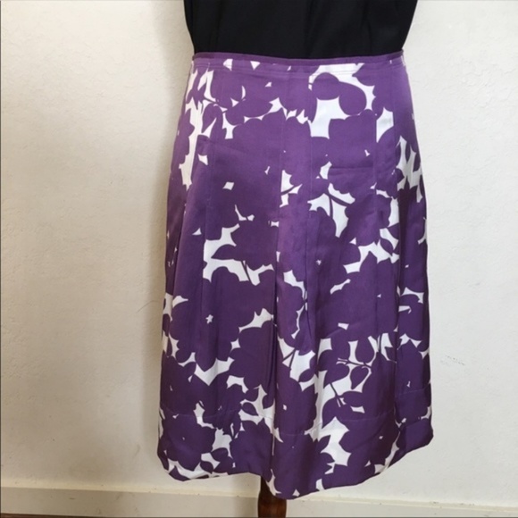🎉Gorgeous🎉 Banana Republic Flowing Silk Skirt - Picture 2 of 8